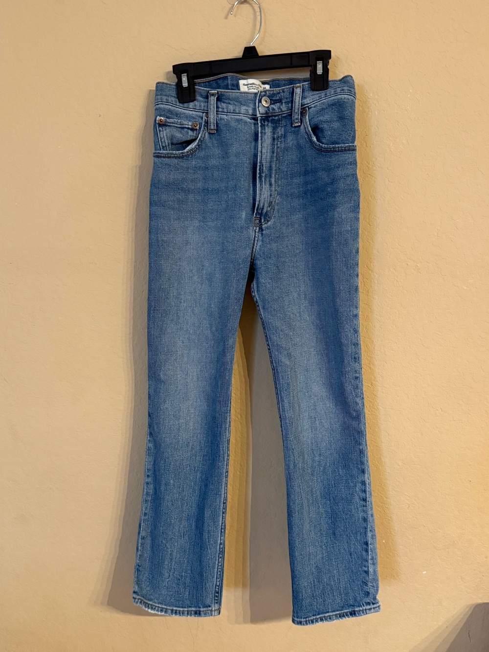 Abercrombie & Fitch Ultra High Rise Jeans